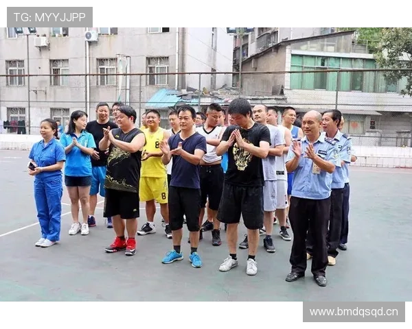 篮球比赛中球员换人规则详解与正确执行方法 篮球比赛中球员换人规则详解与正确执行方法